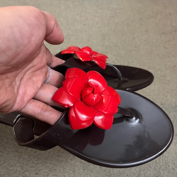 Flower Jelly Thong Flip Flop Sandal Floral Blossom Flat Shoe Candy Rosette AVON - Picture 2 of 4